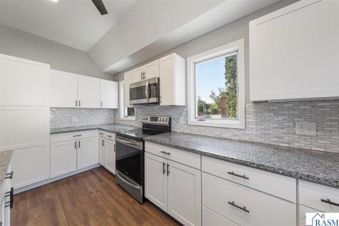 108 NW 1st Avenue Mapleton MN 56065