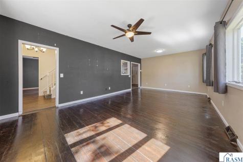 108 NW 1st Avenue Mapleton MN 56065
