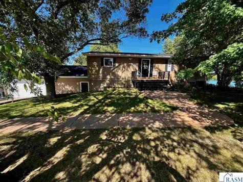 32622 Lake Emily Road St. Peter MN 56082