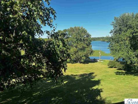 32622 Lake Emily Road St. Peter MN 56082