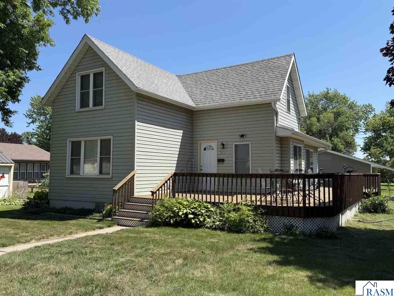 307 Washington Avenue Hanska MN 56041