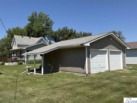 307 Washington Avenue Hanska MN 56041