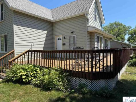307 Washington Avenue Hanska MN 56041