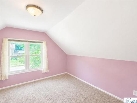 307 Washington Avenue Hanska MN 56041