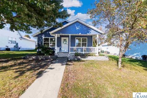 605 Bassford Street St. Peter MN 56082