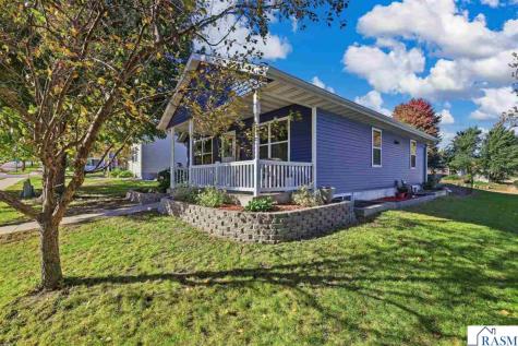 605 Bassford Street St. Peter MN 56082