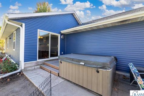 605 Bassford Street St. Peter MN 56082