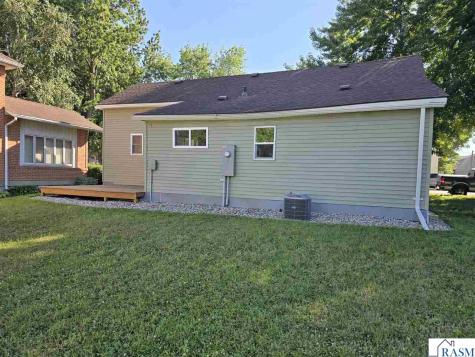 416 State Street N New Ulm MN 56073