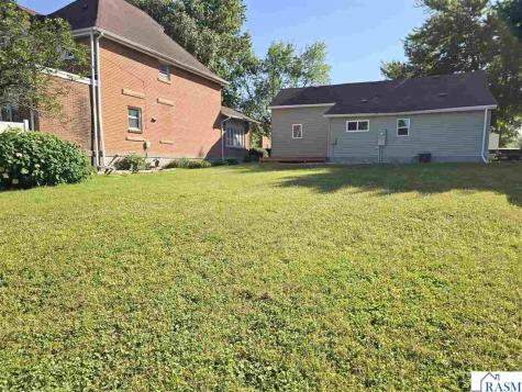 416 State Street N New Ulm MN 56073