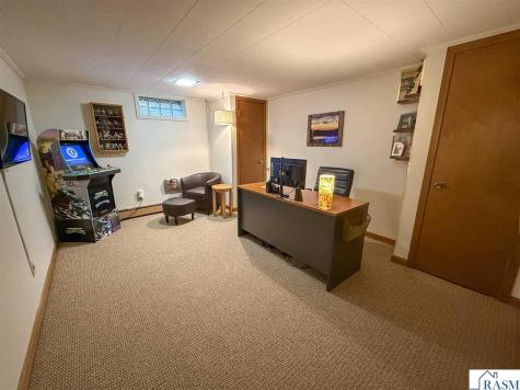 817 Summit Avenue New Ulm MN 56073