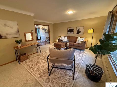 817 Summit Avenue New Ulm MN 56073