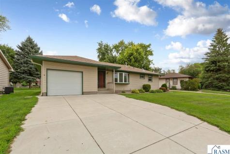 120 N Manitou Drive Mankato MN 56001