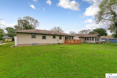 120 N Manitou Drive Mankato MN 56001
