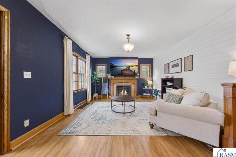 1337 N 5th Street Mankato MN 56001