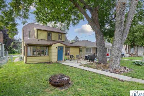 1337 N 5th Street Mankato MN 56001