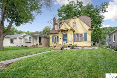 1337 N 5th Street Mankato MN 56001