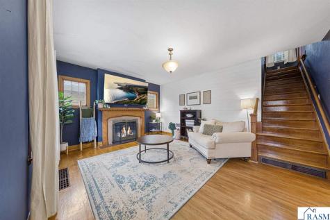 1337 N 5th Street Mankato MN 56001