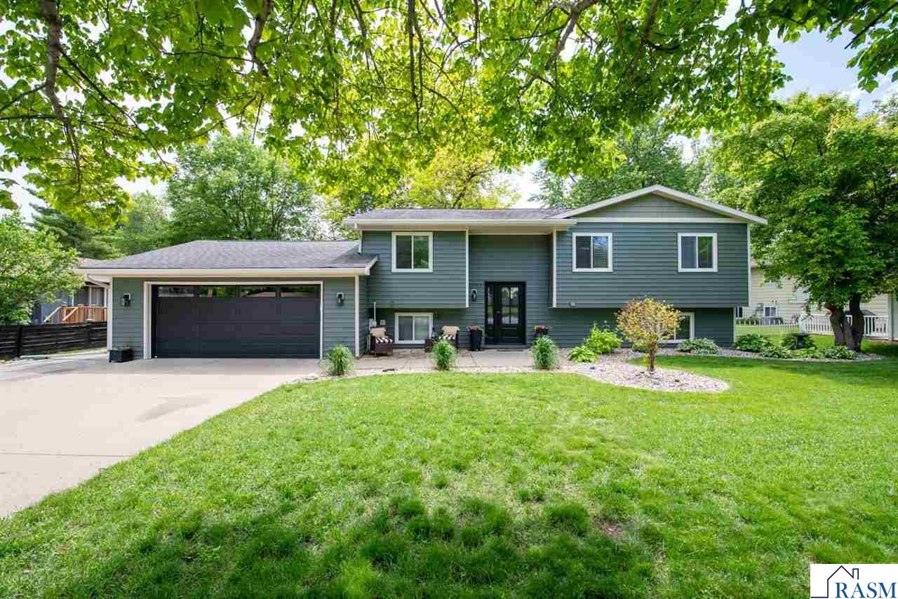 1603 Nottingham Drive North Mankato MN 56003