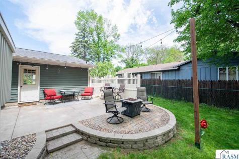 1603 Nottingham Drive North Mankato MN 56003