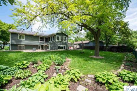1603 Nottingham Drive North Mankato MN 56003