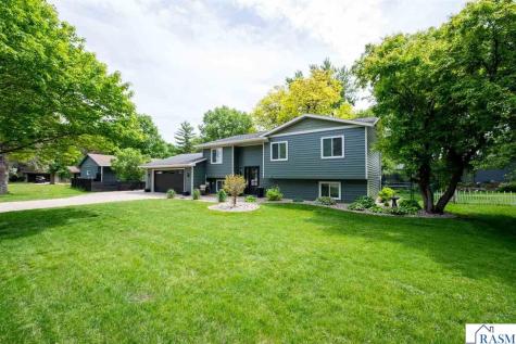 1603 Nottingham Drive North Mankato MN 56003