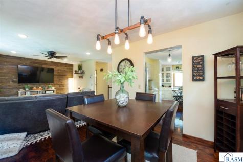 1603 Nottingham Drive North Mankato MN 56003
