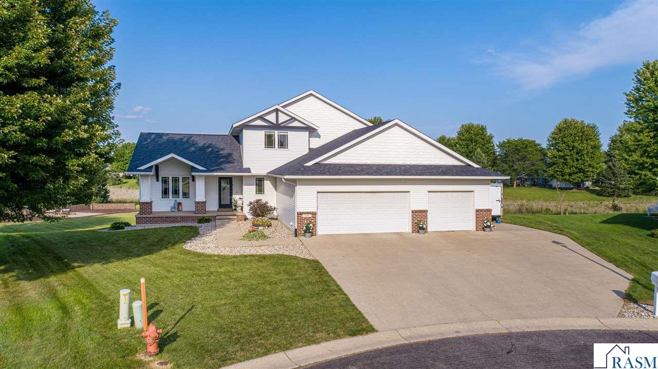 120 Callaway Court Mankato MN 56001