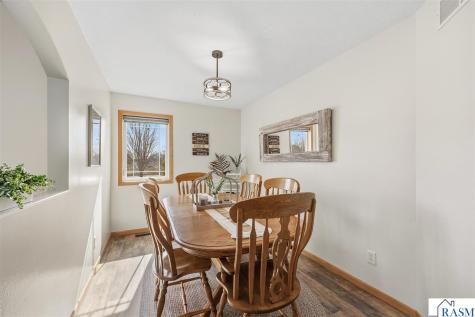 120 Callaway Court Mankato MN 56001