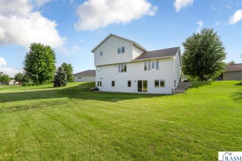 120 Callaway Court Mankato MN 56001