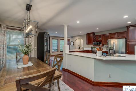 121 Bartholomew Lane Mankato MN 56001