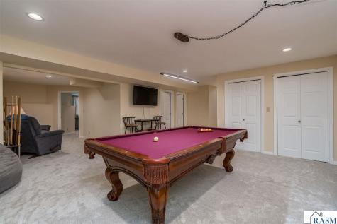 121 Bartholomew Lane Mankato MN 56001