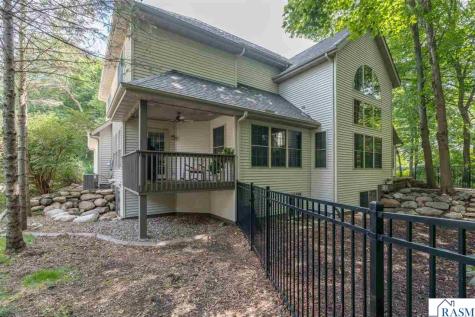 121 Bartholomew Lane Mankato MN 56001