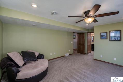 19204 Us Highway 169 Lake Crystal MN 56055
