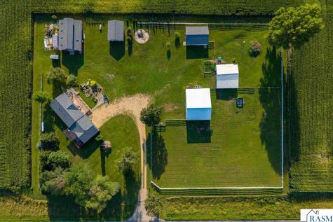 19204 Us Highway 169 Lake Crystal MN 56055
