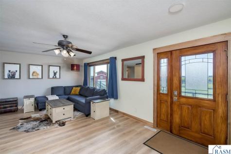 19204 Us Highway 169 Lake Crystal MN 56055