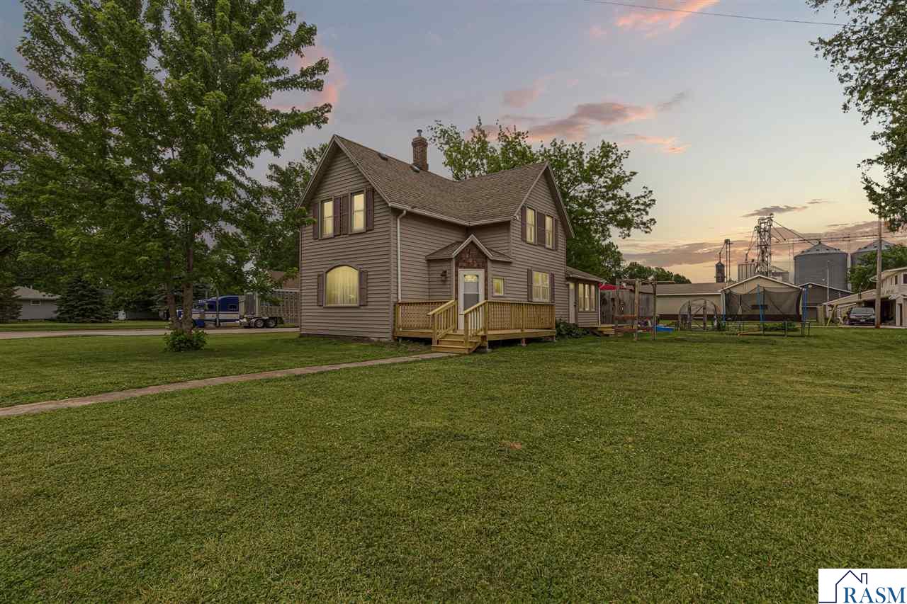 321 Ash Avenue New Richland MN 56072
