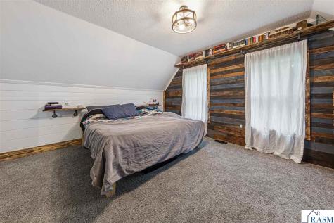 321 Ash Avenue New Richland MN 56072
