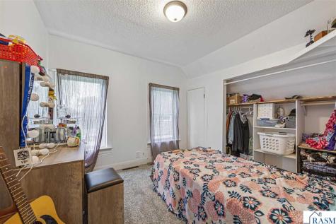 321 Ash Avenue New Richland MN 56072