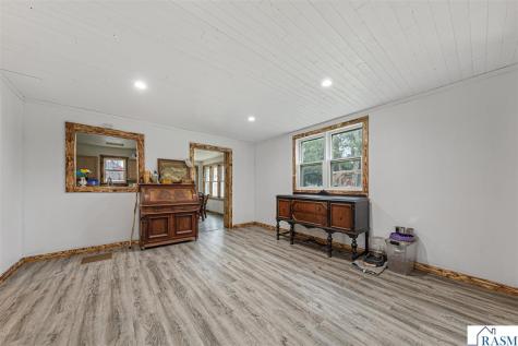 321 Ash Avenue New Richland MN 56072
