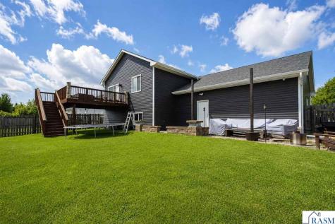 109 Cougar Drive Mankato MN 56001
