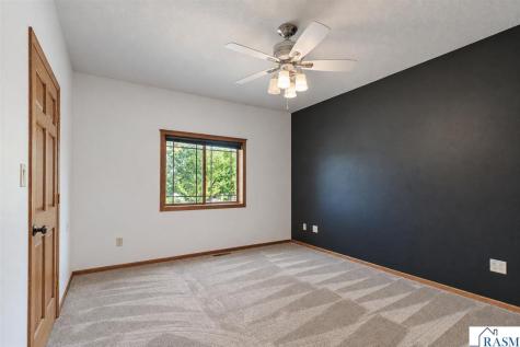 109 Cougar Drive Mankato MN 56001