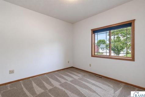 109 Cougar Drive Mankato MN 56001