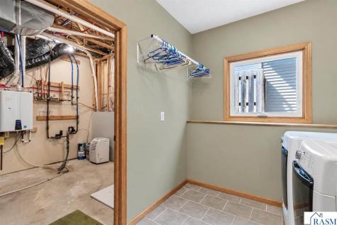 109 Cougar Drive Mankato MN 56001