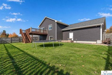 109 Cougar Drive Mankato MN 56001