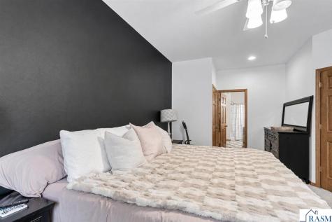 109 Cougar Drive Mankato MN 56001