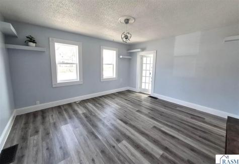 800 S Franklin New Ulm MN 56073