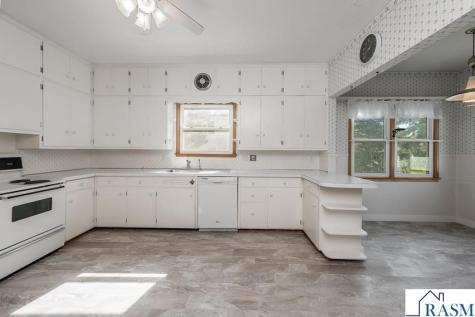 216 E 1st Street Blue Earth MN 56013