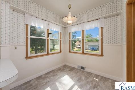 216 E 1st Street Blue Earth MN 56013