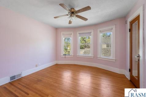 216 E 1st Street Blue Earth MN 56013