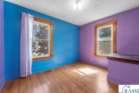 216 E 1st Street Blue Earth MN 56013